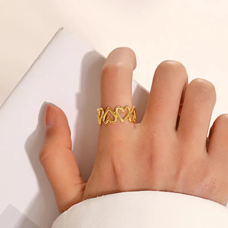 Eternal Hearts Band Ring