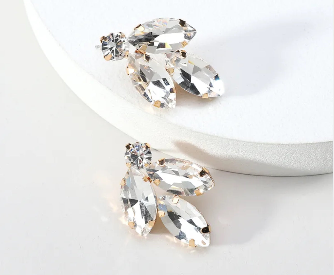 Clear Luxury Korean Gem