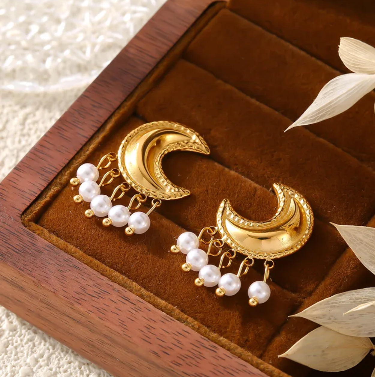 Celebrity Inspired Crescent Moon