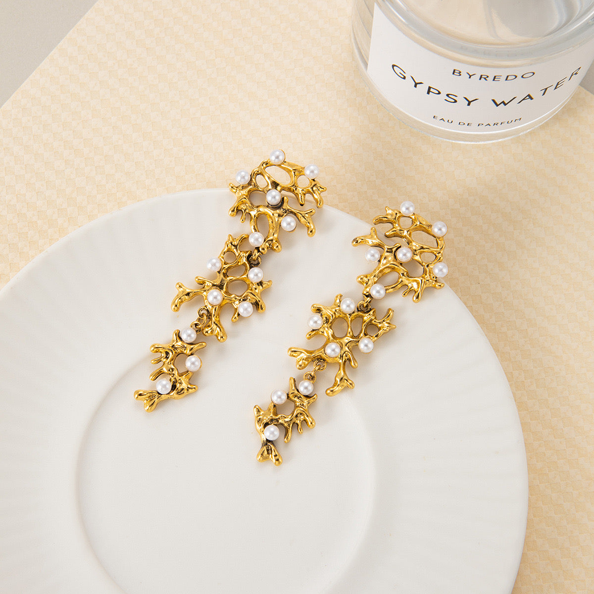 Haunted Honeycomb 🕸️