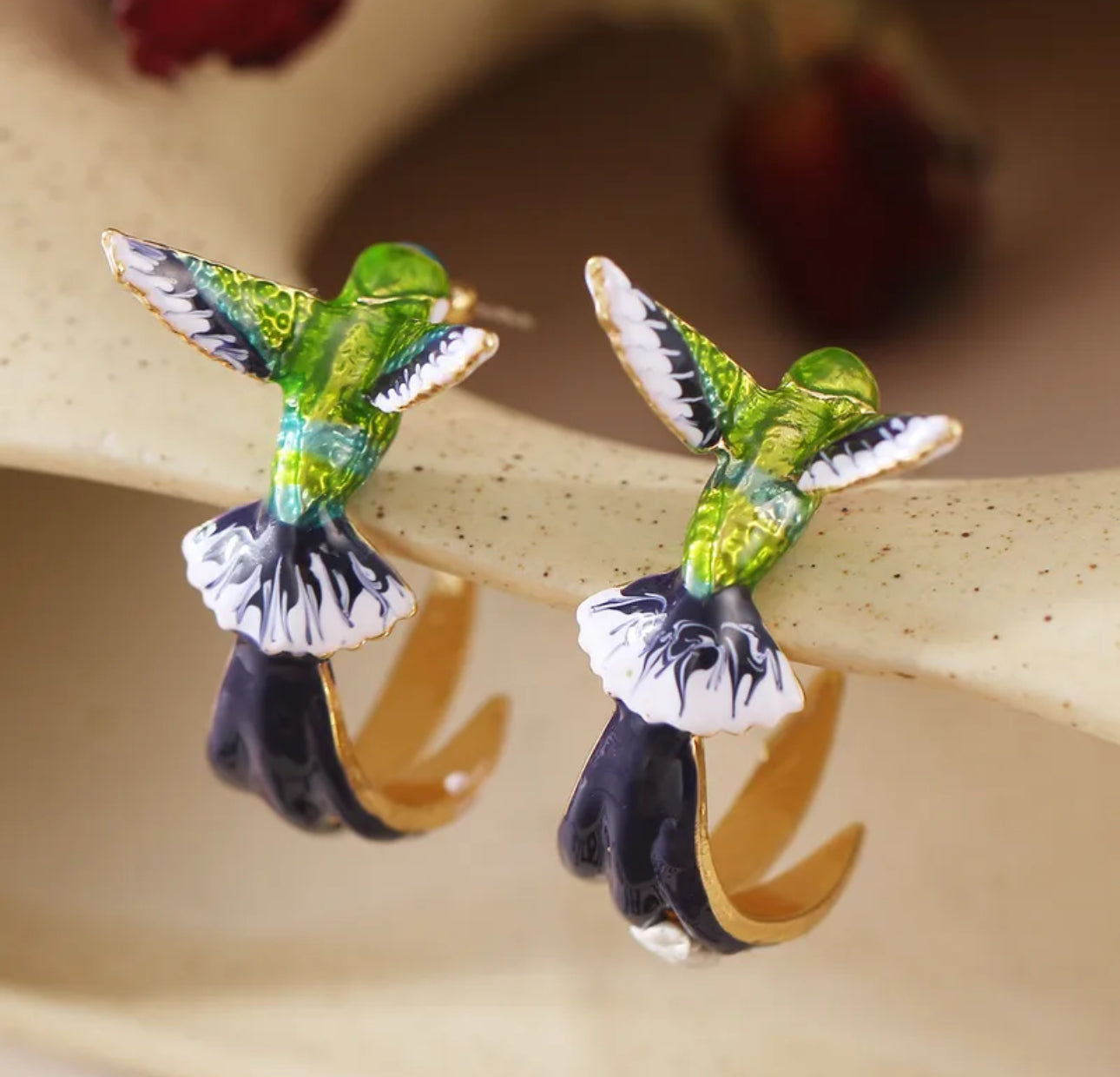 Hummingbird Harmony Hoops