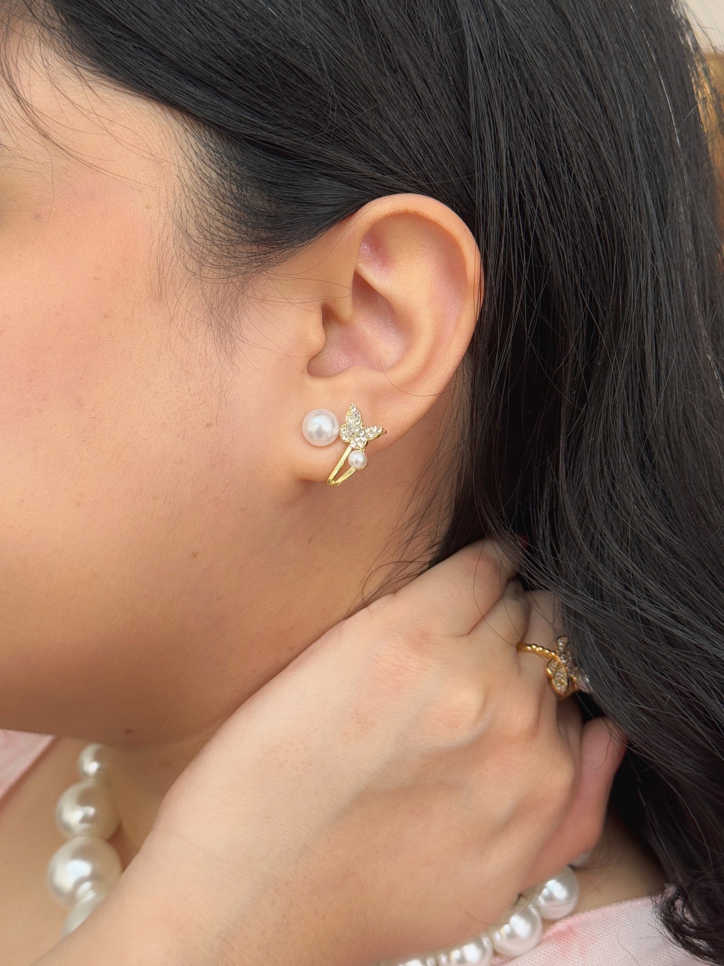 Butterfly on a Pearl