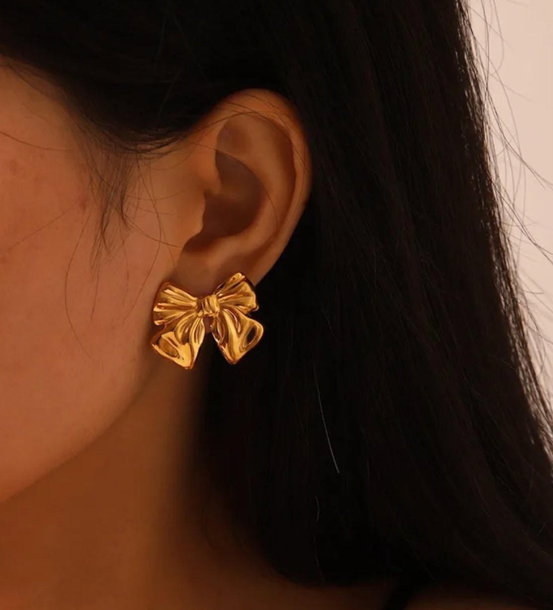 Golden Bow Stud