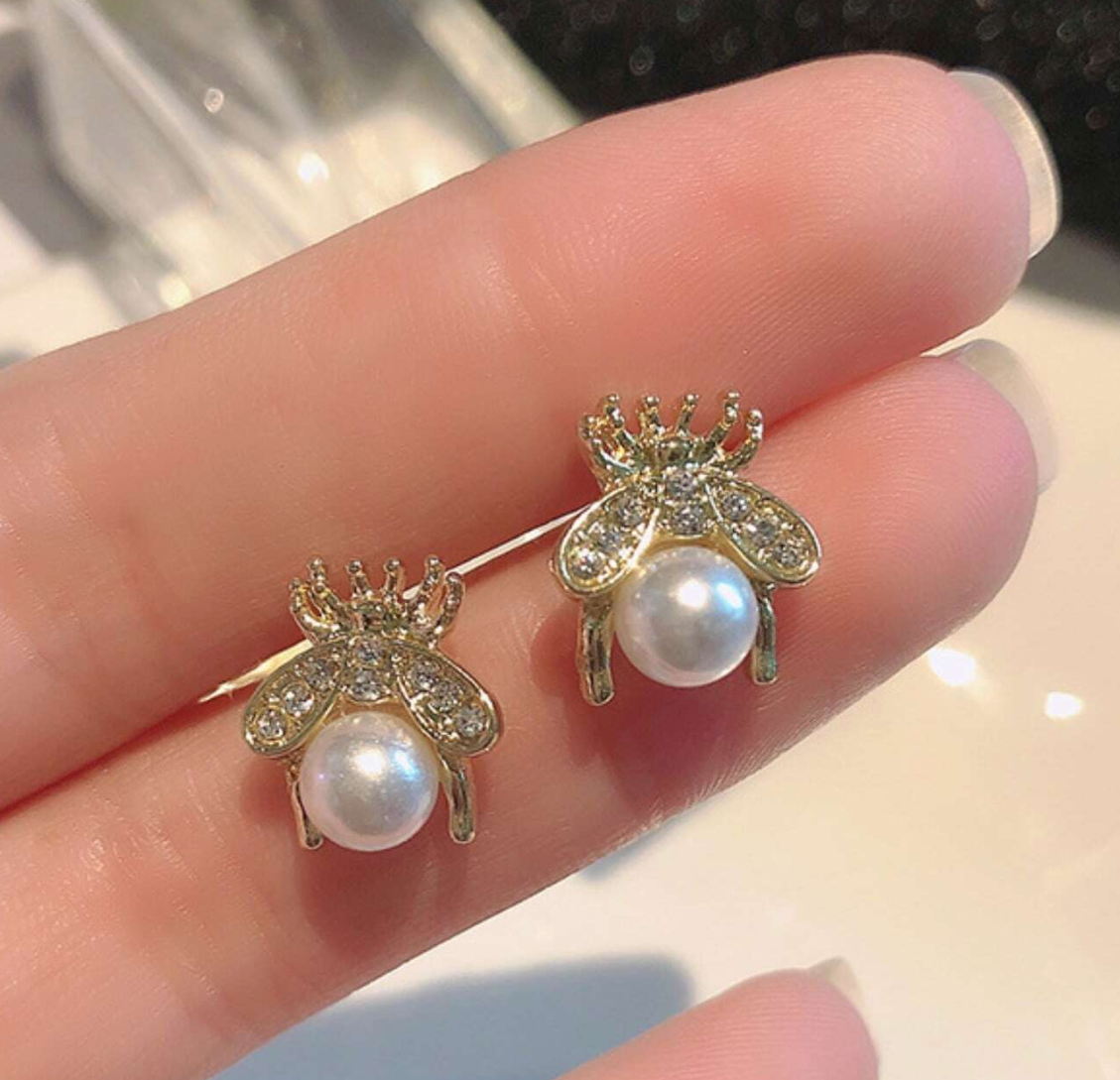Golden Bee Pearl Earrings