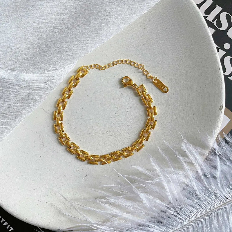 Luxe Gold Chain Bracelet