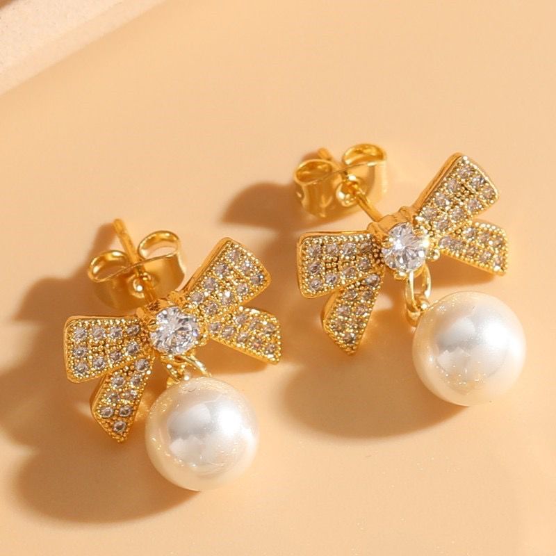 Celebrity Bow Pearl