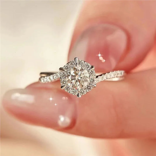Celeste Halo Sparkle Ring – Silver