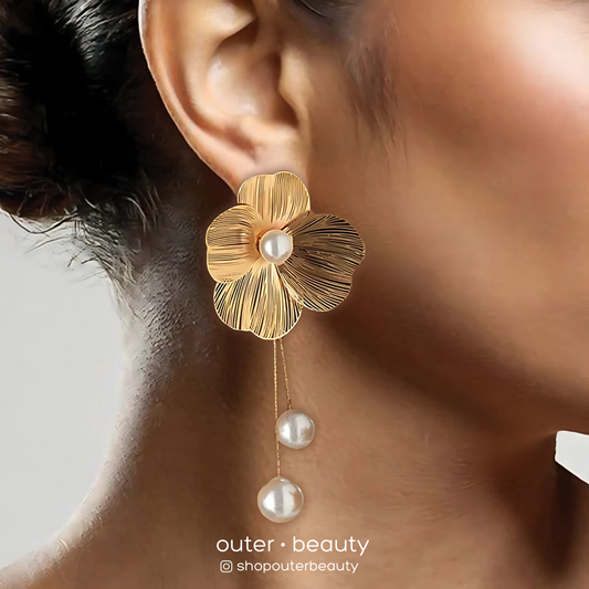 Statement Gold Mesh Flower