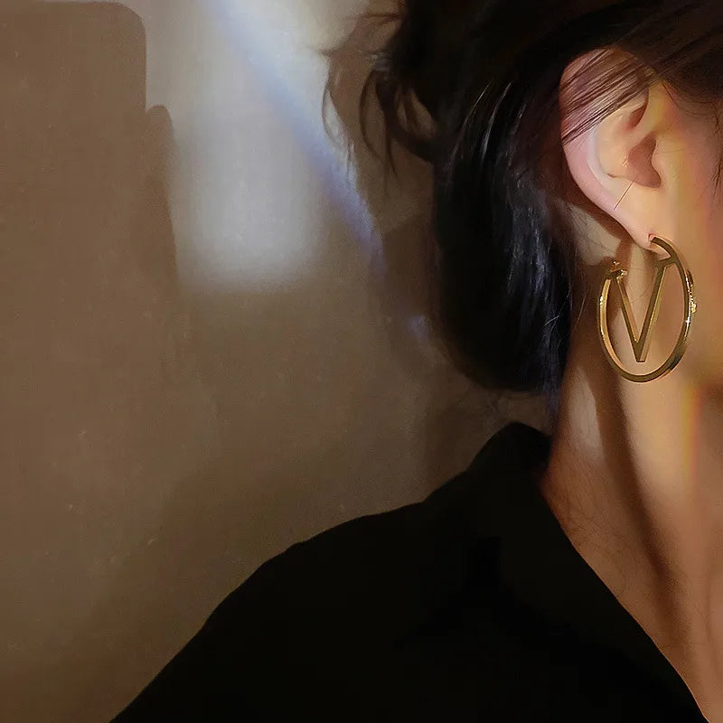 Luxe V Gold Hoops