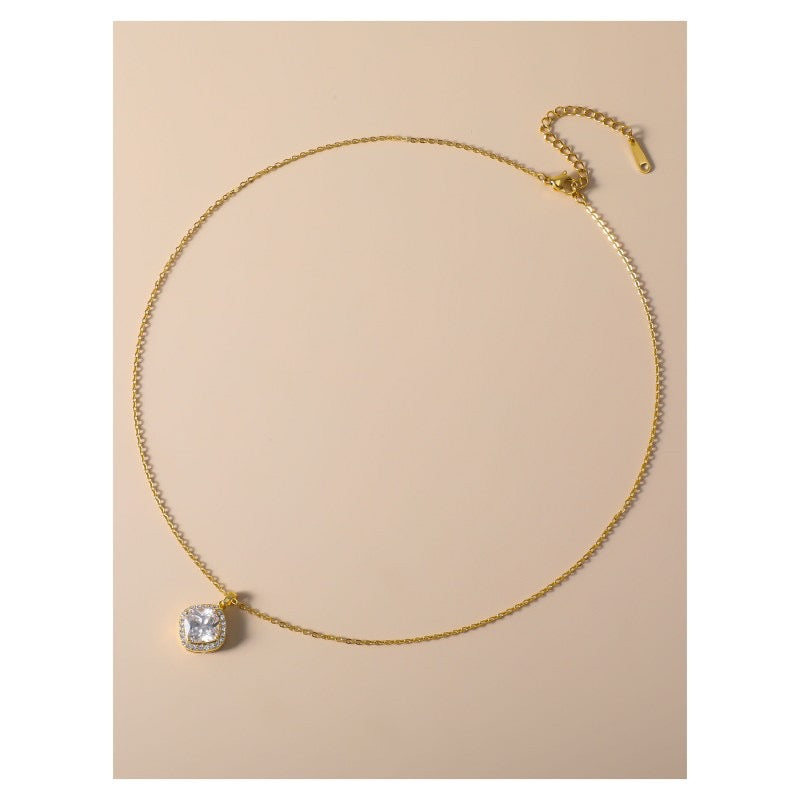 Radiant Solitaire Glow Gift Set