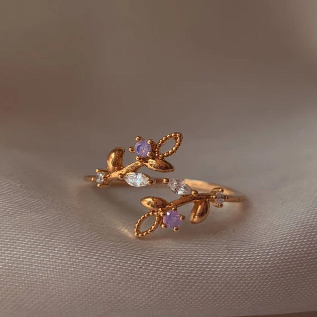 Demure Scarlet Rings