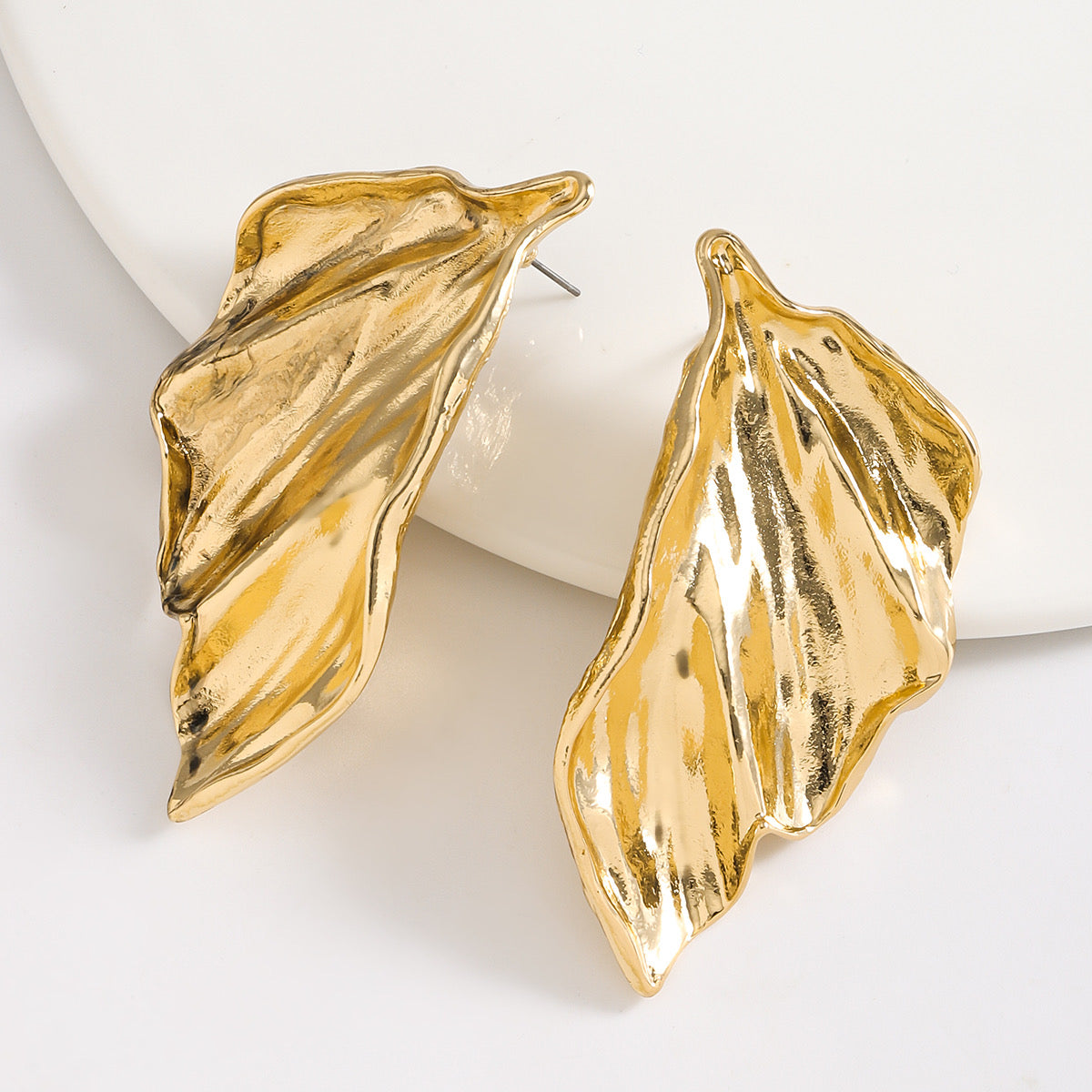 Statement Gold Leaves