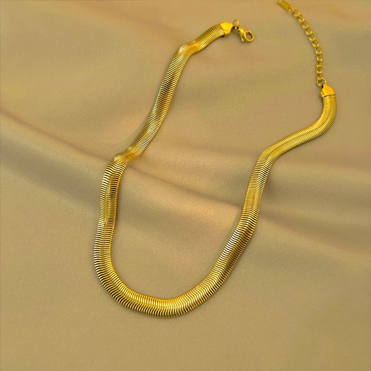 Serpentine Elegance Necklace