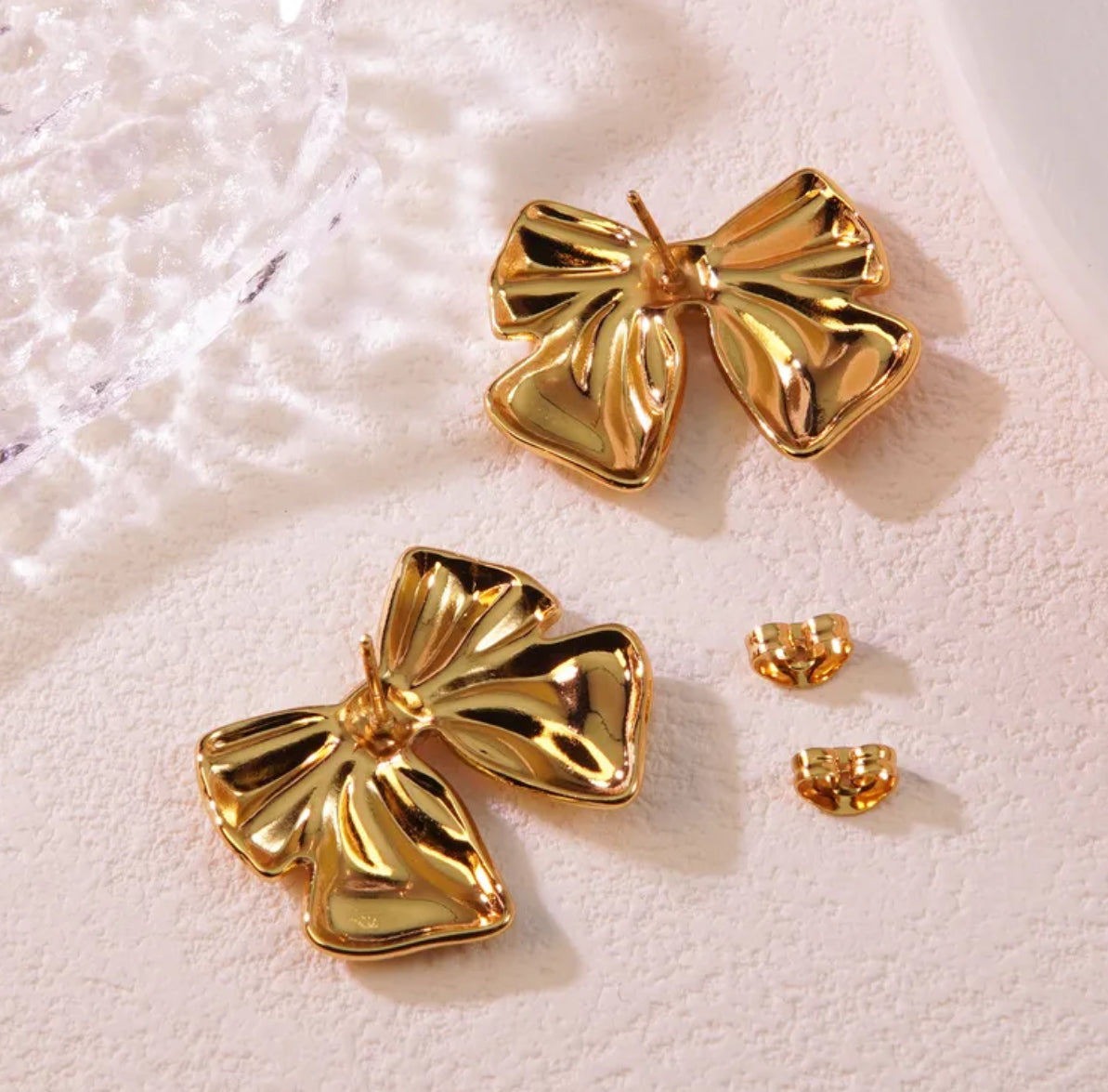Golden Bow Stud