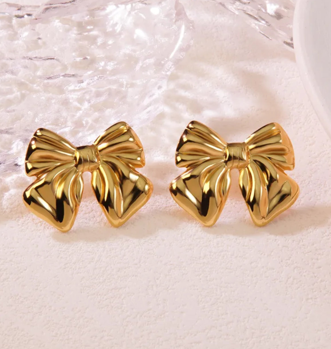 Golden Bow Stud