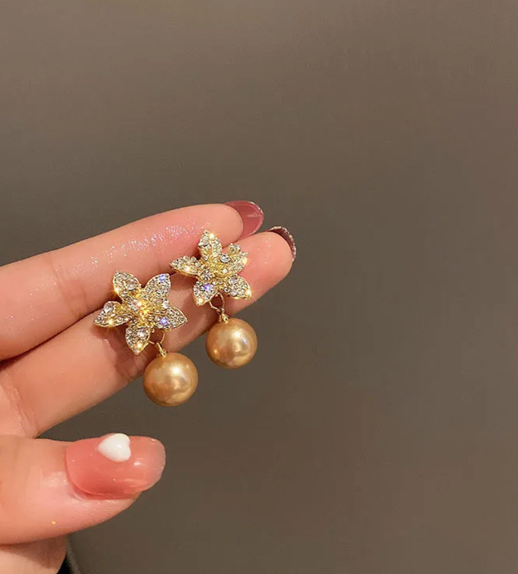Champagne Elegance Pearl Earrings ✨🥂