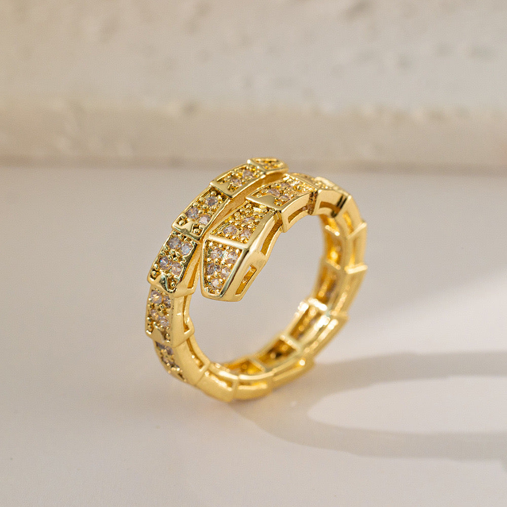 Serpentine Ring
