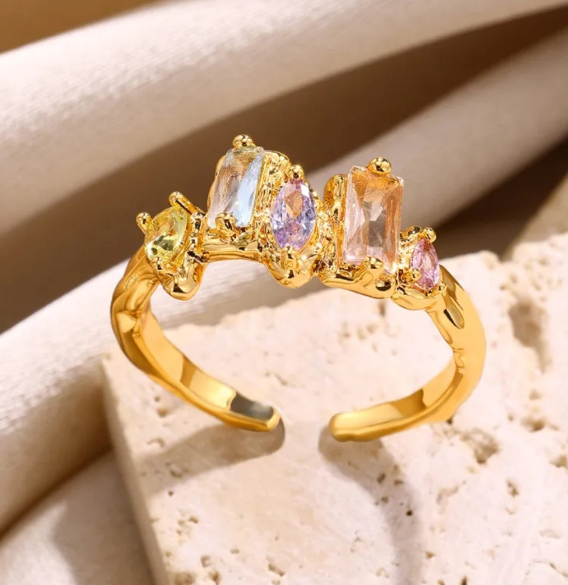 Aurora Gemstone Ring ✨💛