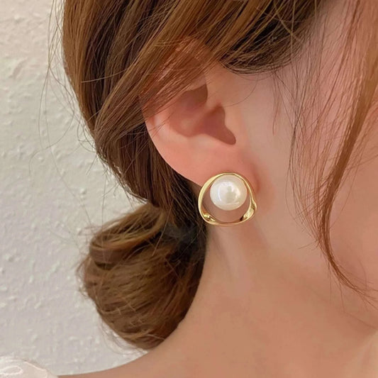 Vintage Pearl Earring
