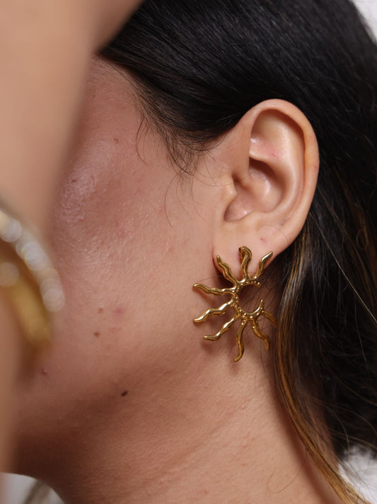 Exaggerated Sun Statement Earrings – 18K Gold-Plated Radiance