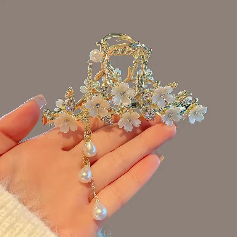 Floral Pearl Tassel Hair Claw